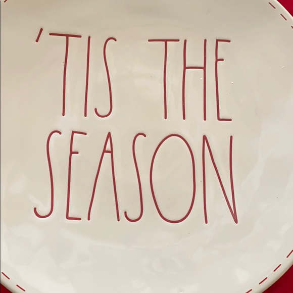 NWT Rae Dunn ‘TIS THE SEASON Large Plate - Picture 2 of 3